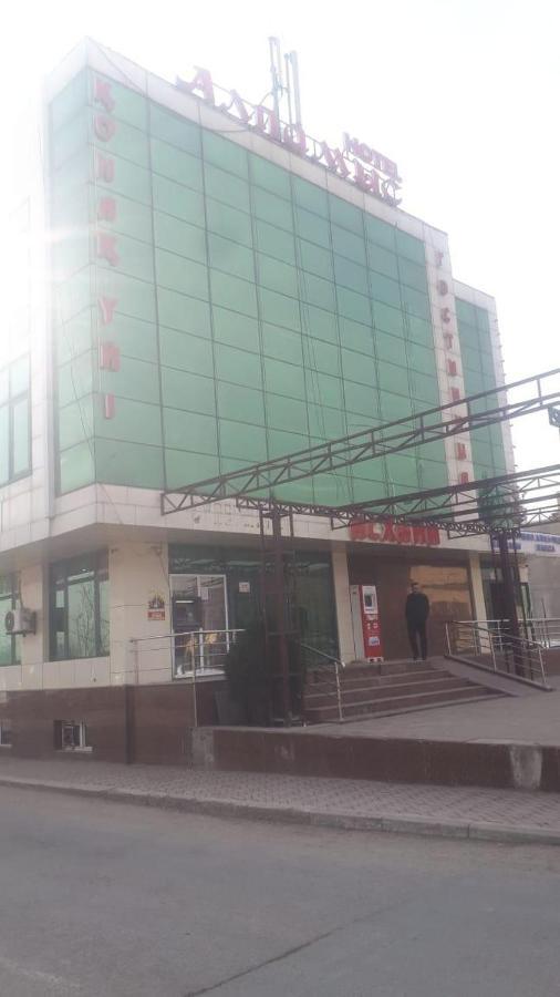 Alpamys Hotel Turkestan Turkistan Экстерьер фото